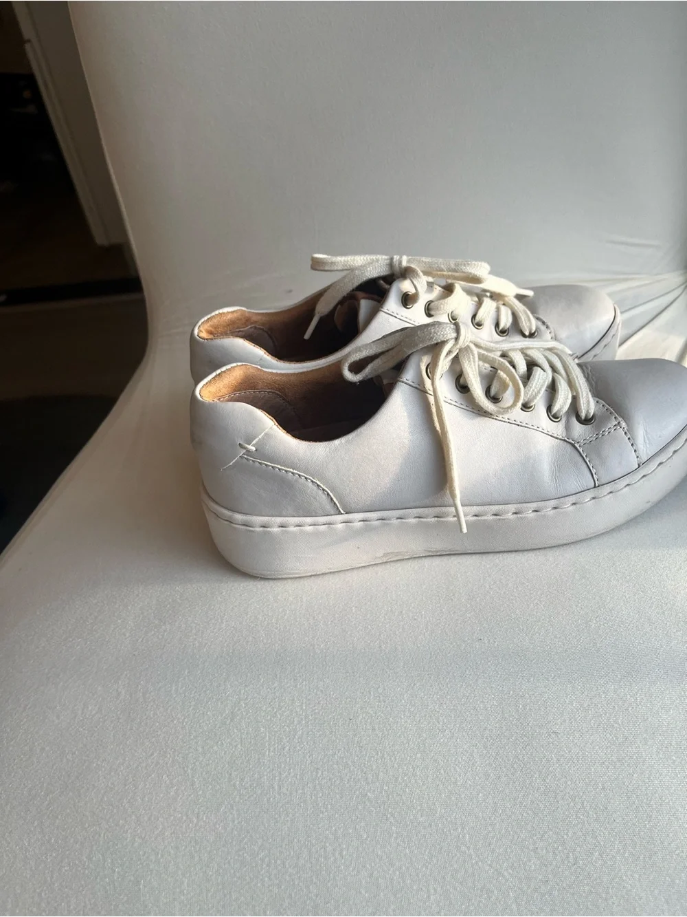 Born White‎ Leather Low-Top Sneakers
